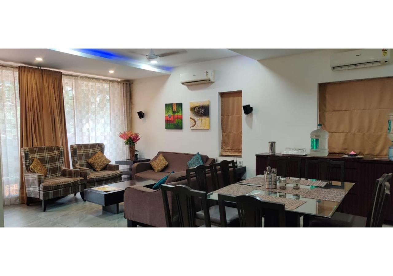 Aarju Luxurious Wave Appartamento Calangute Esterno foto