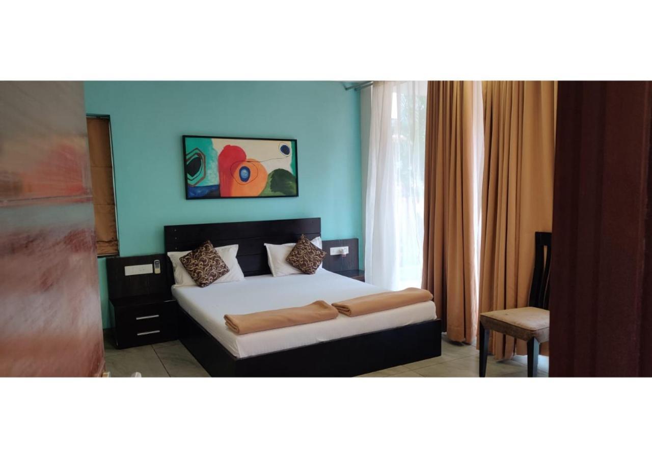 Aarju Luxurious Wave Appartamento Calangute Esterno foto