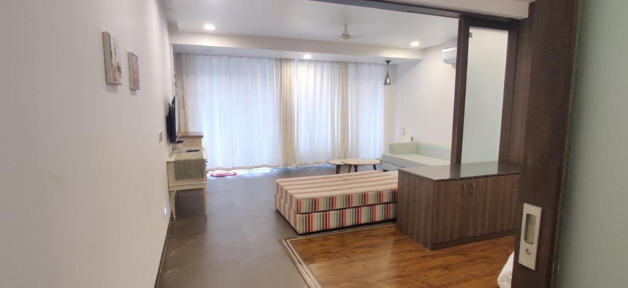 Aarju Luxurious Wave Appartamento Calangute Esterno foto