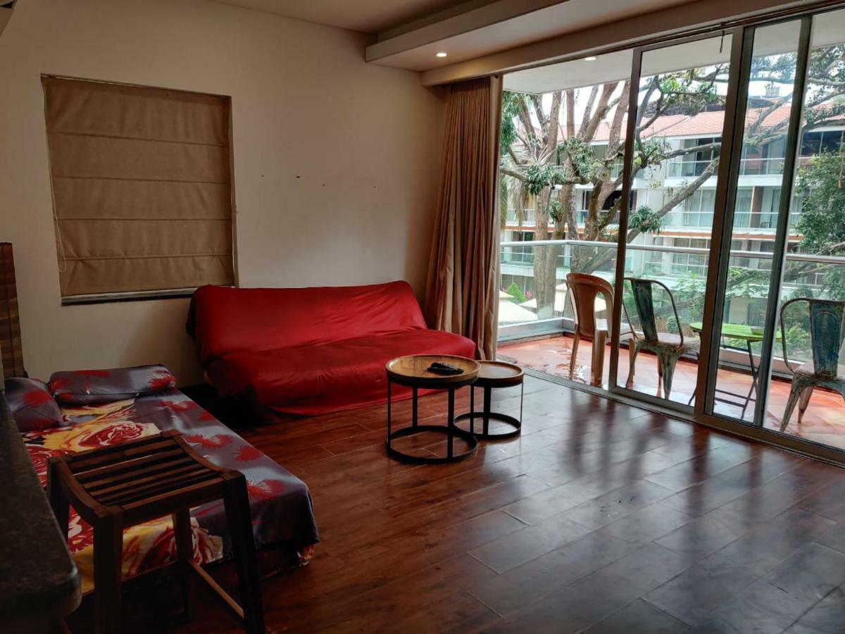 Aarju Luxurious Wave Appartamento Calangute Esterno foto