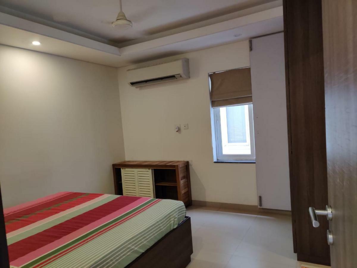 Aarju Luxurious Wave Appartamento Calangute Esterno foto