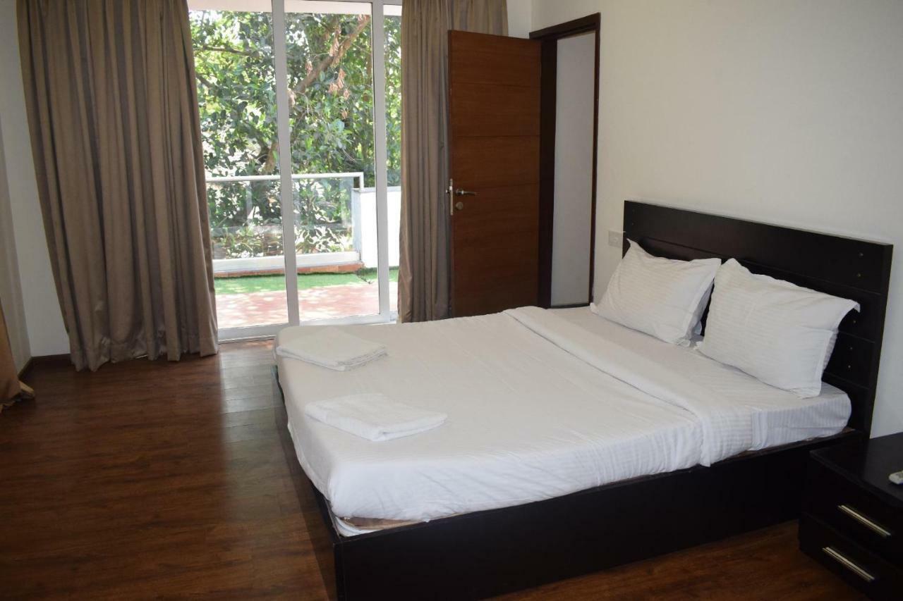 Aarju Luxurious Wave Appartamento Calangute Esterno foto