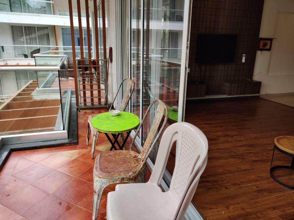 Aarju Luxurious Wave Appartamento Calangute Esterno foto